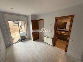Piso en venta en Ca n'Aurell en Terrassa