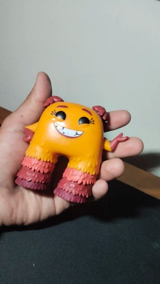 Funko Pop de personaje naranja