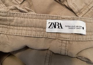 Bermudas cargo beige mujer