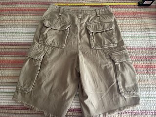 Bermudas cargo beige mujer