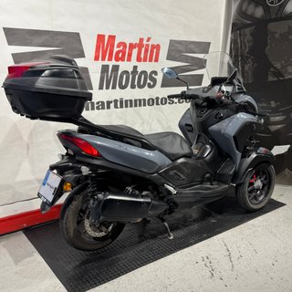 YAMAHA Tricity 300
