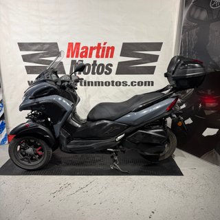 YAMAHA Tricity 300