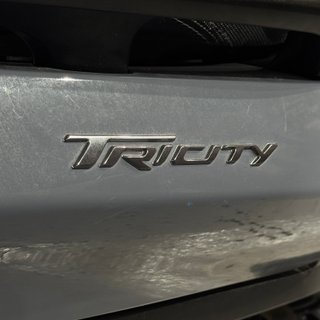 YAMAHA Tricity 300