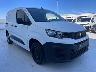 Peugeot Partner BlueHDi 100 cv. -Av. Motor- 7.500€