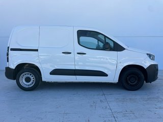 Peugeot Partner BlueHDi 100 cv. -Av. Motor- 7.500€