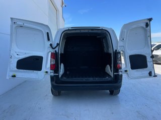 Peugeot Partner BlueHDi 100 cv. -Av. Motor- 7.500€