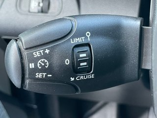 Peugeot Partner BlueHDi 100 cv. -Av. Motor- 7.500€