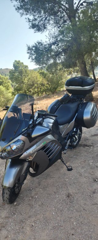 Kawasaki 1400 GTR  sport Touring Gris