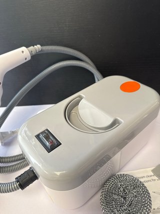 Máquina de Limpeza a Vapor com Acessórios