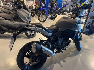 BMW G310 Adventure Blanca