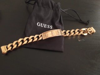 Pulsera Guess Dorada