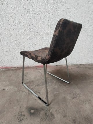 Seis Sillas Tela Estructura Cromo.