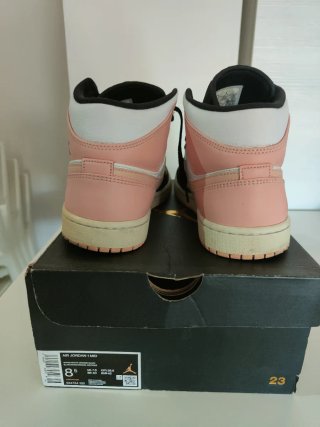 Nike Air Jordan 1 Mid Negro Rosa