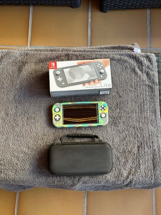 Nintendo Switch Lite Gris + Accesorios