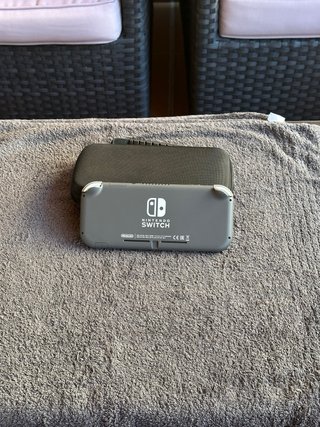 Nintendo Switch Lite Gris + Accesorios