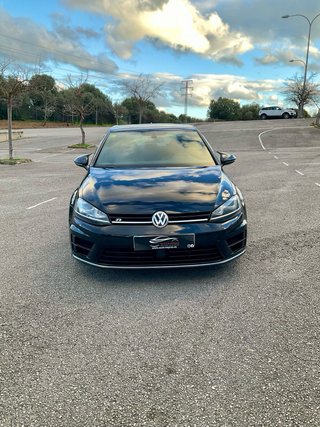 Volkswagen Golf R