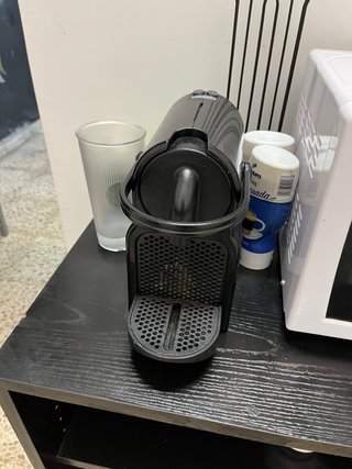 Cafetera Nespresso De'Longhi Inissia Negra