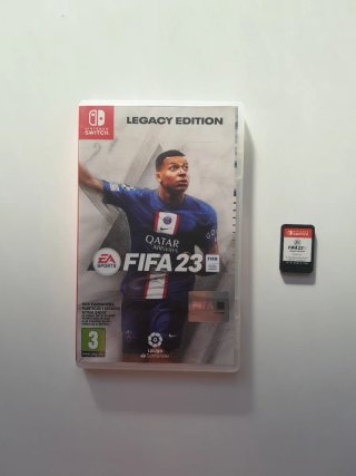 Nintendo Switch + targeta 128GB + FIFA 23 (regalo)