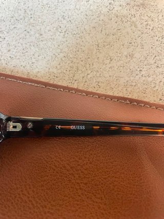 Gafas de sol Guess mujer tortuga ( ORIGINALES)