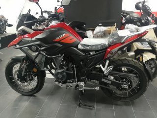 Macbor Montana XR5 510 Roja y Negra