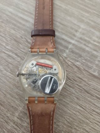 Reloj Swatch Correa Beige y Marrón