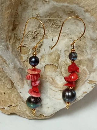 Pendientes Perlas Barrocas Negras y Coral Natural