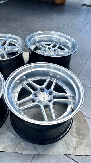 Llantas Ström DS05 18” 5x114.3 Hyper Silver