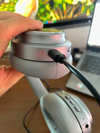 Auriculares Bluetooth Brookstone (Para reparar)