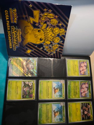 Colección Pokémon Chispas Fulgurantes Incompleta