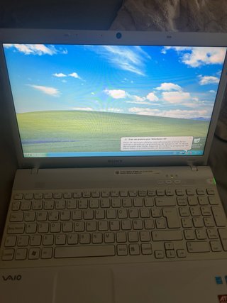 Portátil Sony VAIO VPCEB1M1E Plata