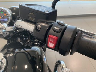 BMW R 18