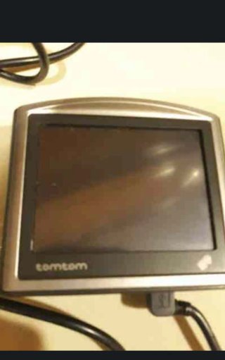 Navegador GPS TomTom con cargador