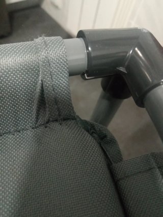 Zapatero de tela gris