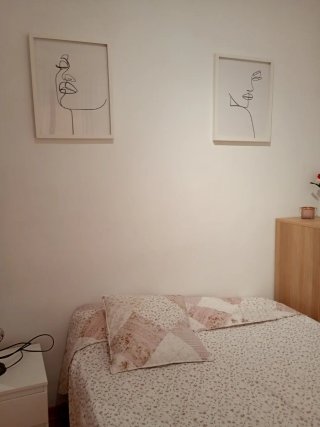 Se alquila habitación por días o semanas