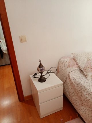 Se alquila habitación por días o semanas