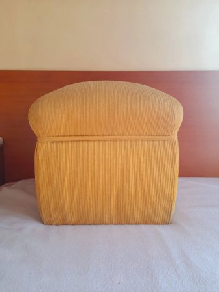 Puff, taburete, reposapiés, medidas en anuncio