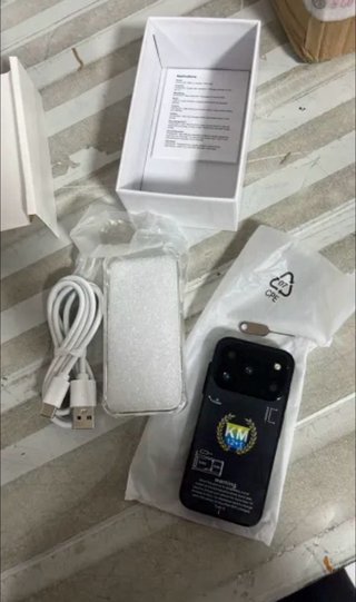 Teléfono 17 Pro Max version mini