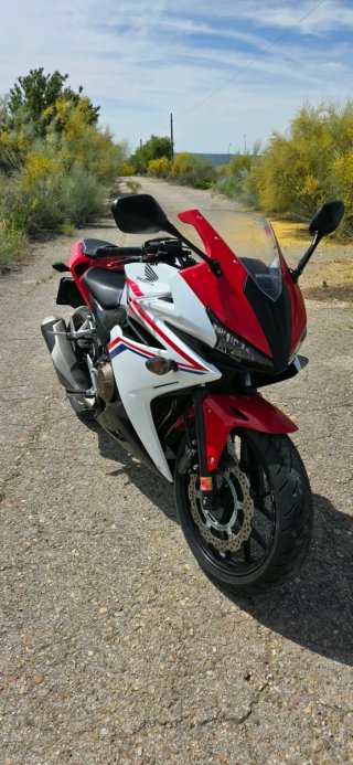 Honda CBR500R 2016 Roja y Blanca