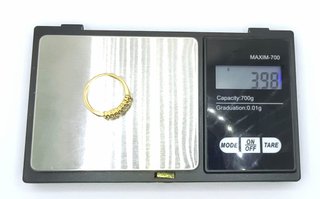Anillo de oro de 18k diamantes, 3.98 g, T-18.