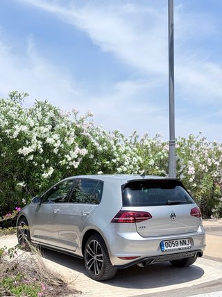 Volkswagen Golf GTE DSG