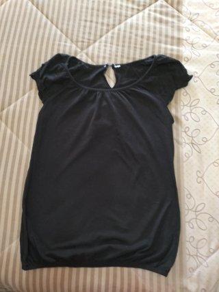 Camiseta C&A manga corta negra Talla M