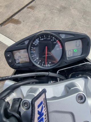 Suzuki GSR600