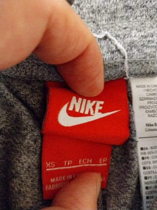 Pantalone sportivo donna Nike grigio
