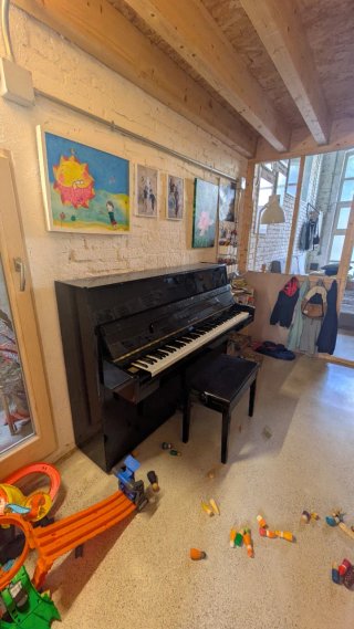 Piano de pared Samick negro