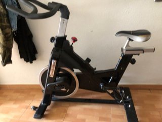 Bicicleta Estática Tomahawk
