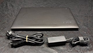 Lenovo IdeaPad 320 Gris/Plata ,excelente estado