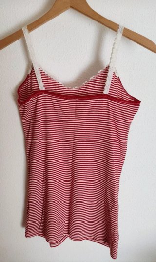Top Bershka encaje rayas S