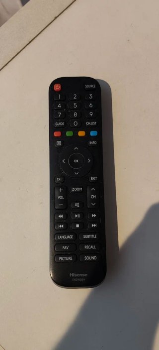 Televisor Hisense 40' + Soporte Pared.NO es Smartv