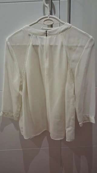 Blusa Sfera bordada talla S