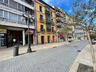 Piso en alquiler en Centro en Avilés
